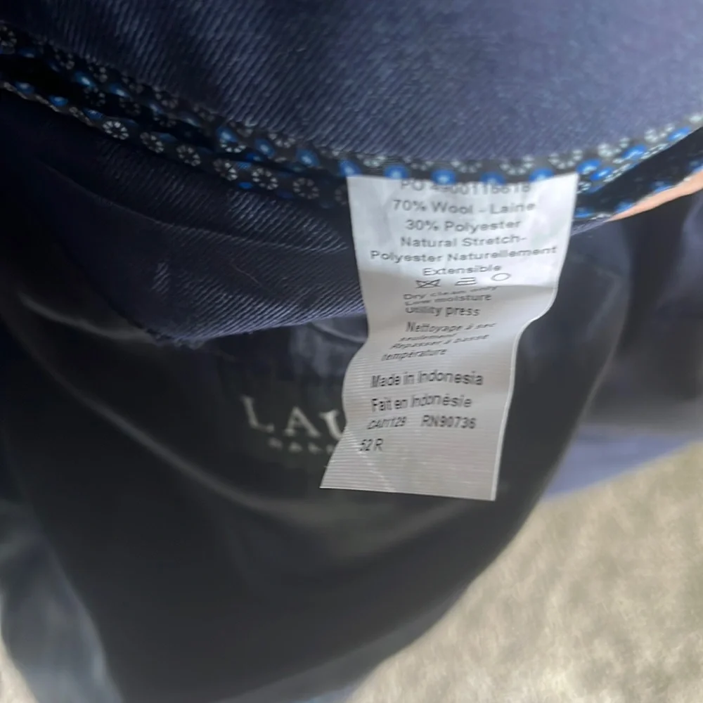 Ralph Lauren Jacket. - Picture 3 of 4